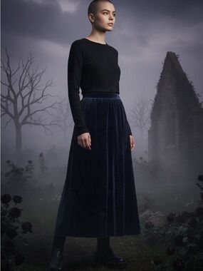 Velvet Black Skirt Womens 14-16 Whimsey Flowy NWT.